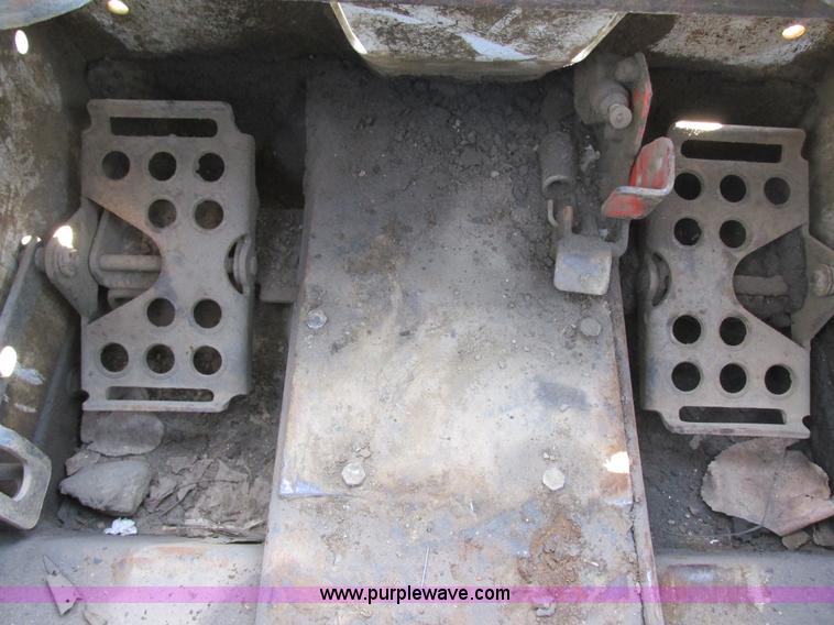 image for item I2632 1997 Bobcat 763 skid steer