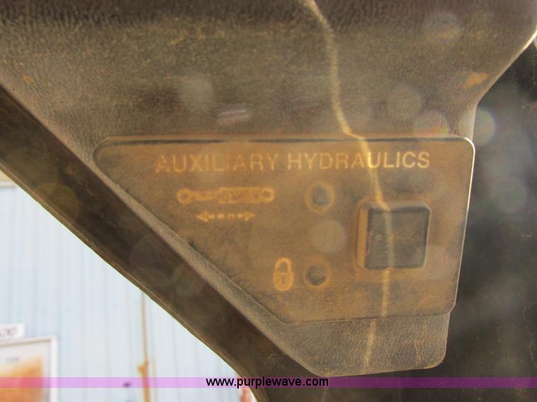 image for item I2632 1997 Bobcat 763 skid steer