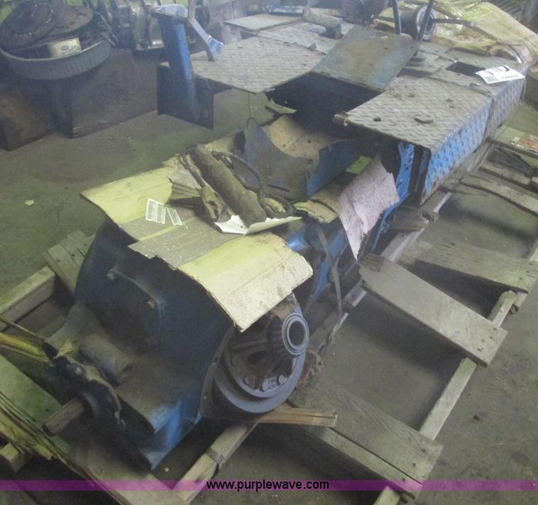 image for item I2652 Ford 5000 tractor transmission
