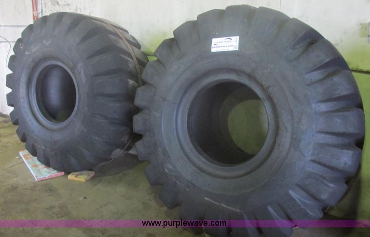 image for item I2655 (2) Goodyear 29.5-25 E-3 tires