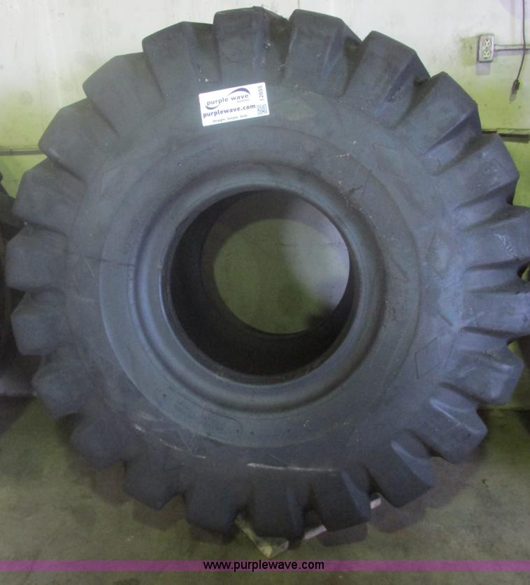 image for item I2655 (2) Goodyear 29.5-25 E-3 tires