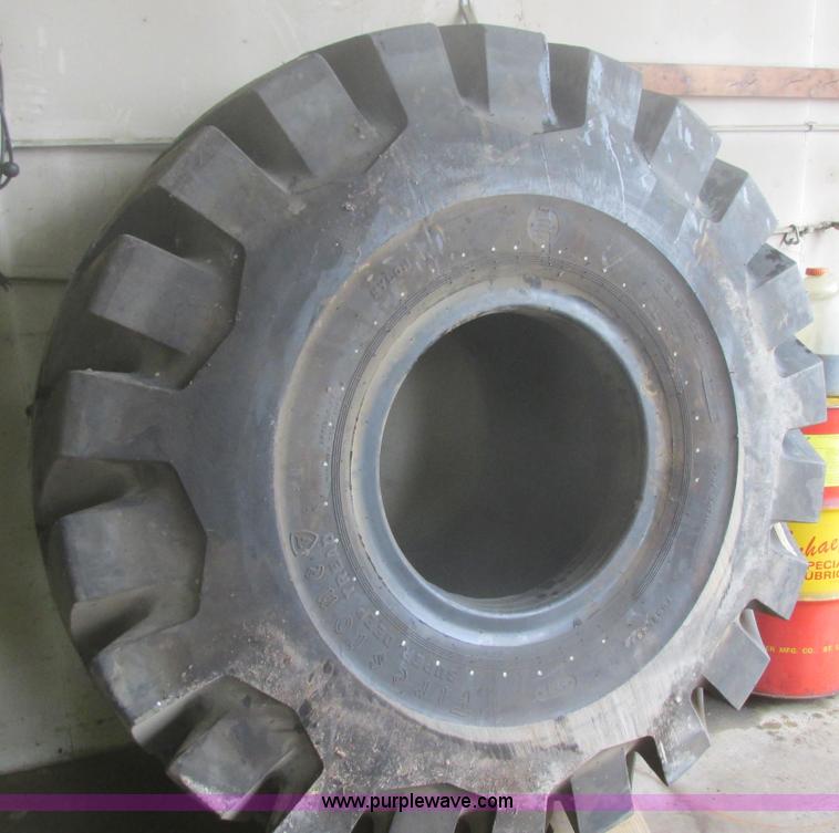 image for item I2657 (2) Firestone 29.5-25 L-5 loader or dozer tires