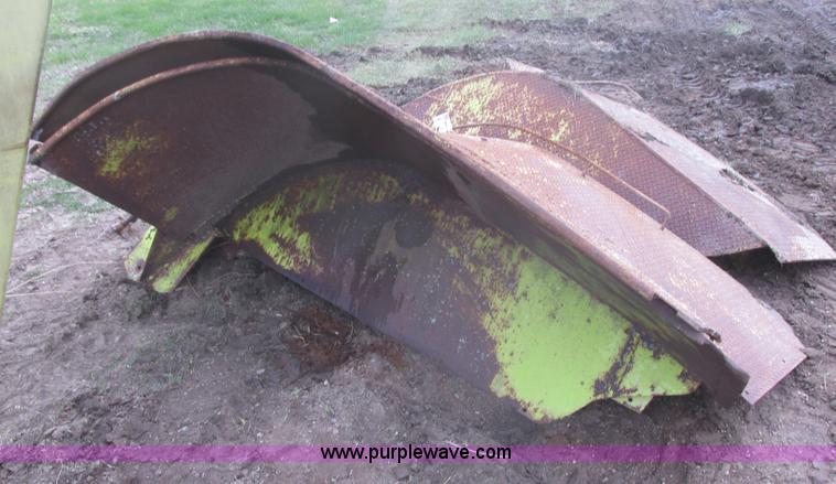 image for item I2663 (4) Terex TS14 scraper fenders
