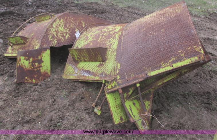 image for item I2663 (4) Terex TS14 scraper fenders