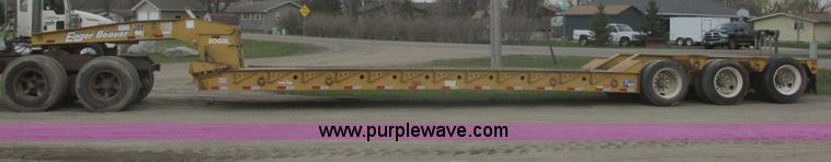image for item I2692 2000 Eager Beaver 50GSL triple axle detachable lowboy trailer