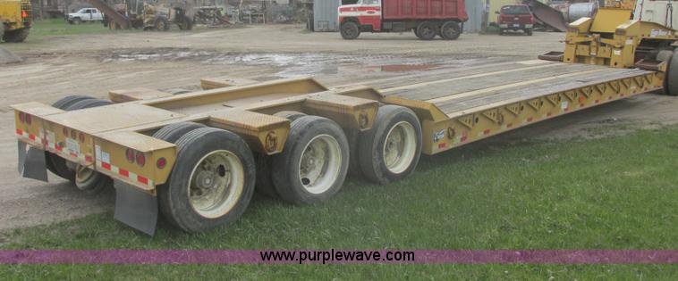 image for item I2692 2000 Eager Beaver 50GSL triple axle detachable lowboy trailer