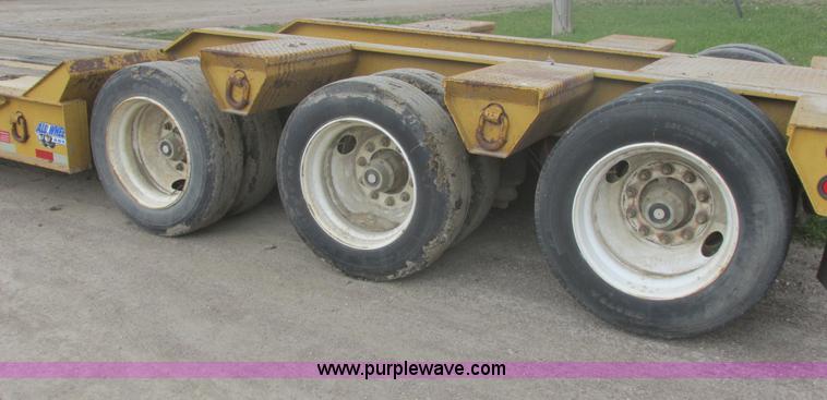 image for item I2692 2000 Eager Beaver 50GSL triple axle detachable lowboy trailer