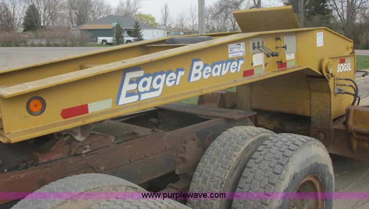 image for item I2692 2000 Eager Beaver 50GSL triple axle detachable lowboy trailer