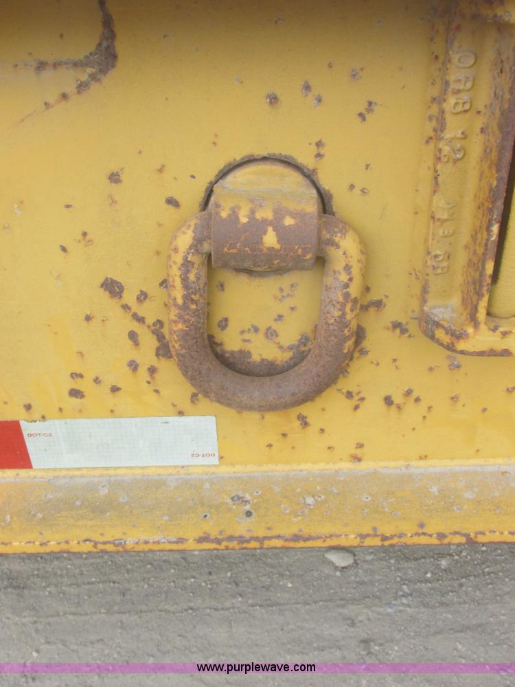 image for item I2692 2000 Eager Beaver 50GSL triple axle detachable lowboy trailer