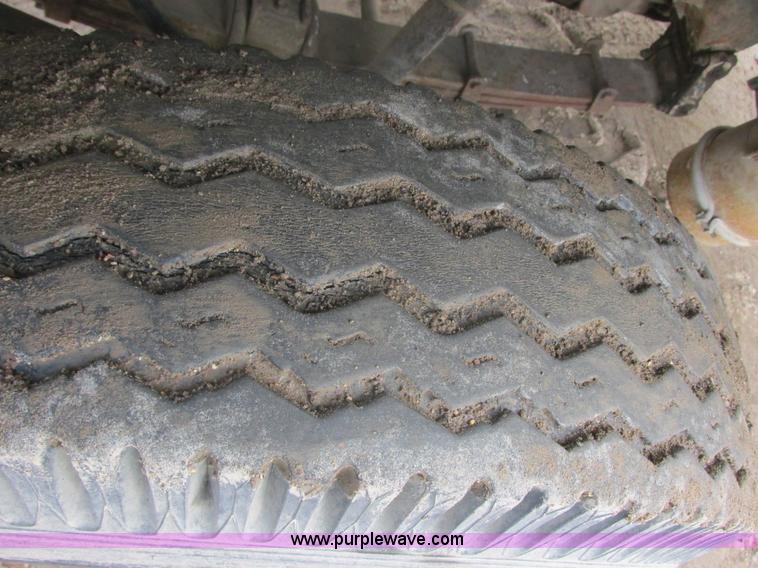 image for item I2694 1978 Ford semi truck