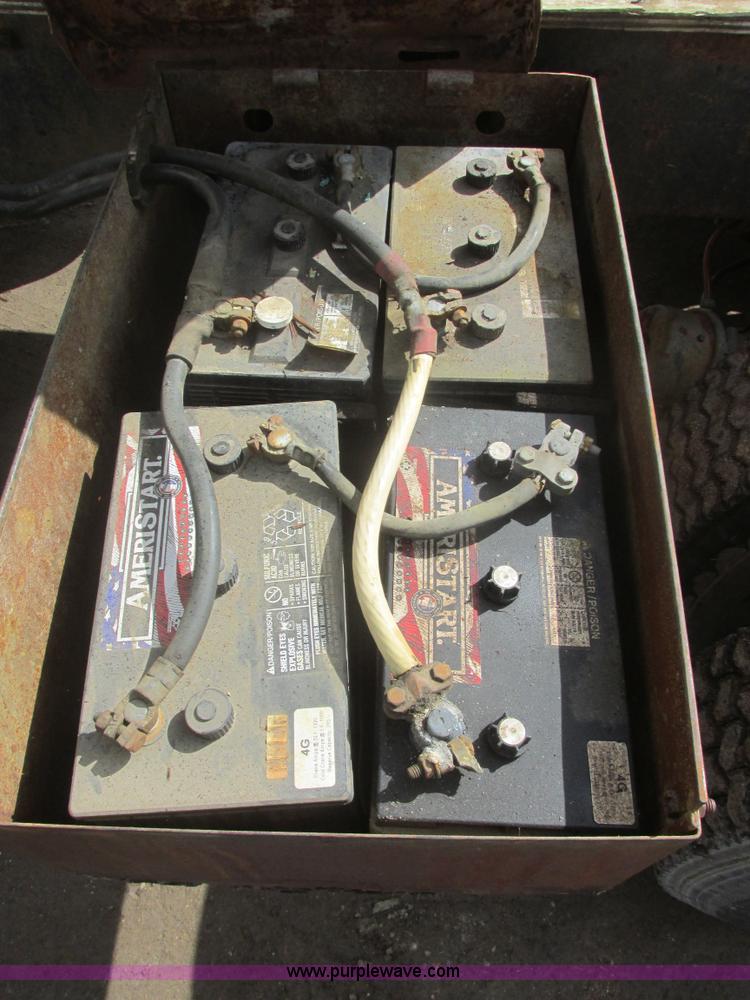 image for item I2694 1978 Ford semi truck