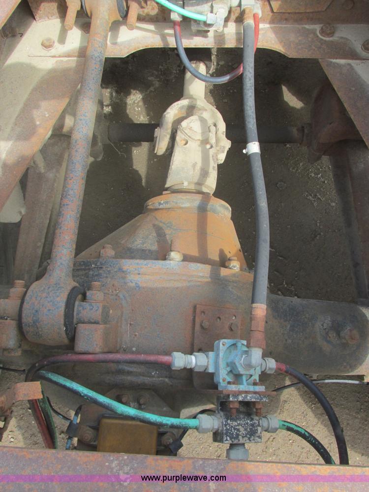 image for item I2694 1978 Ford semi truck