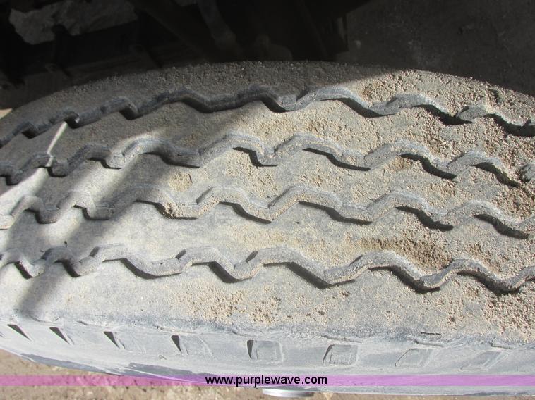 image for item I2694 1978 Ford semi truck