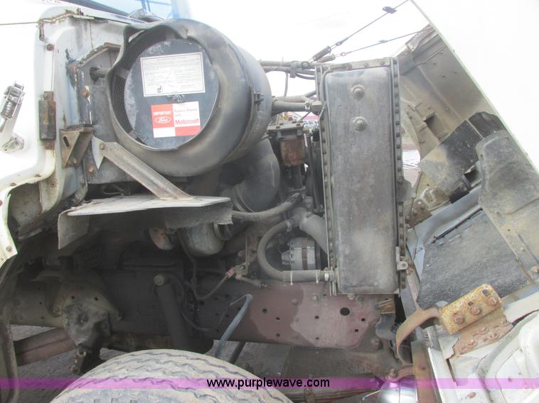 image for item I2694 1978 Ford semi truck