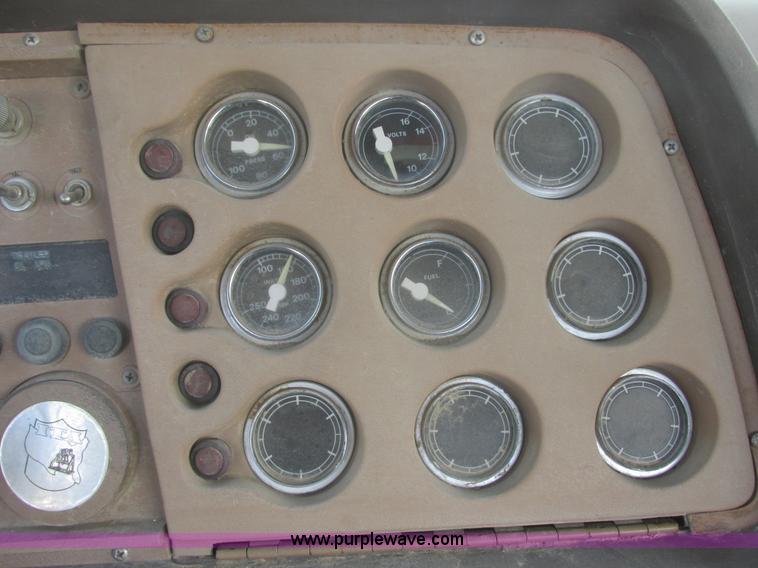 image for item I2694 1978 Ford semi truck