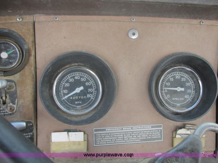 image for item I2694 1978 Ford semi truck