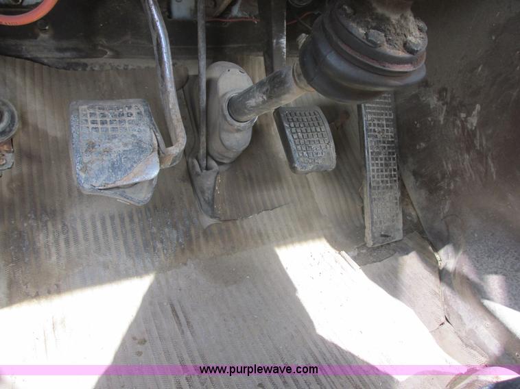 image for item I2694 1978 Ford semi truck