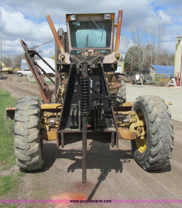 image for item I2695 1979 Champion 740A articulated motor grader