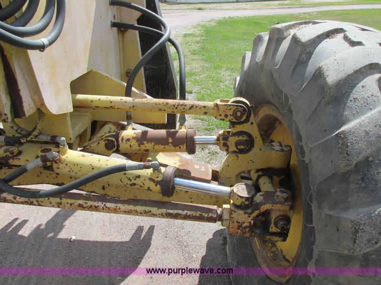 image for item I2695 1979 Champion 740A articulated motor grader
