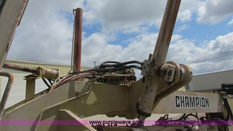 image for item I2695 1979 Champion 740A articulated motor grader