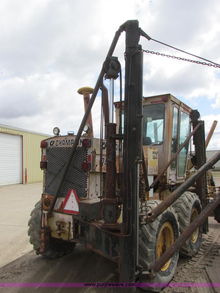 image for item I2695 1979 Champion 740A articulated motor grader