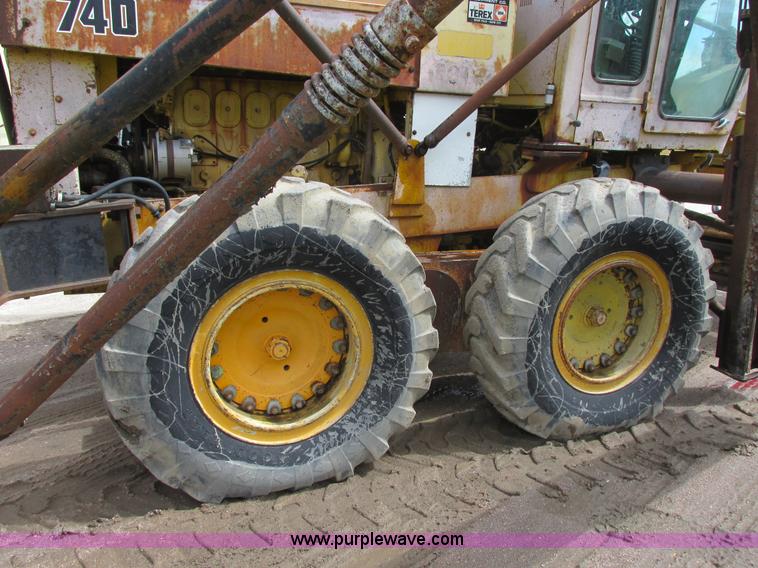 image for item I2695 1979 Champion 740A articulated motor grader