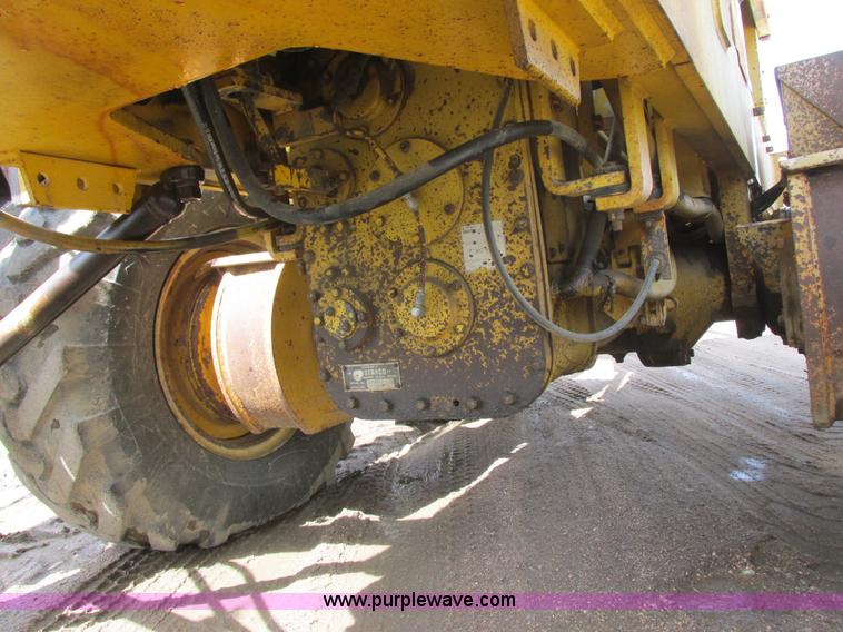 image for item I2695 1979 Champion 740A articulated motor grader