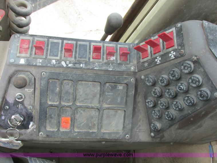 image for item I2695 1979 Champion 740A articulated motor grader