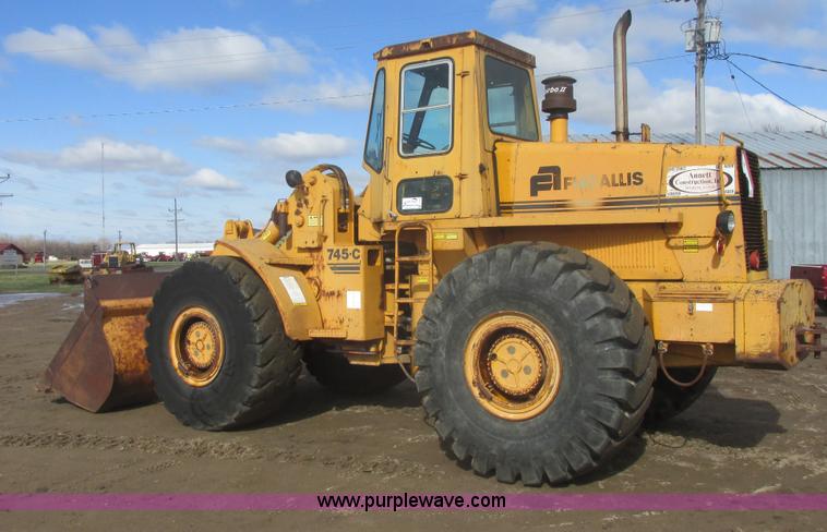 image for item I2702 1979 Fiat-Allis 745C wheel loader