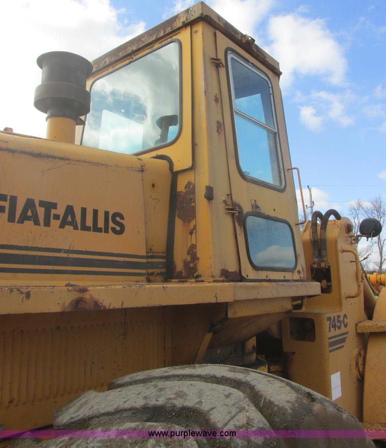 image for item I2702 1979 Fiat-Allis 745C wheel loader