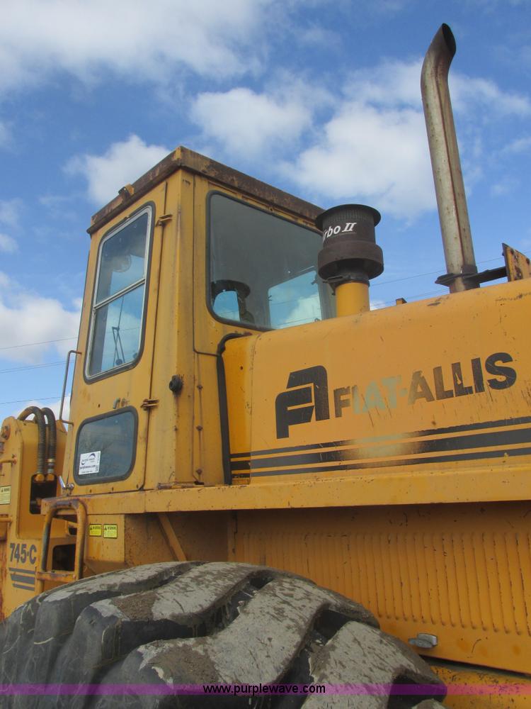 image for item I2702 1979 Fiat-Allis 745C wheel loader