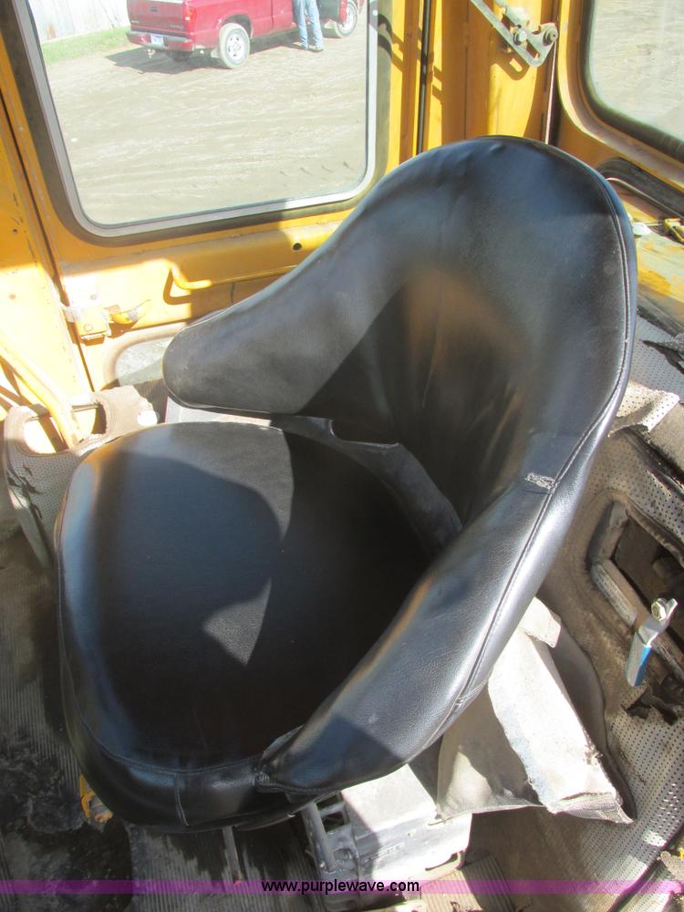 image for item I2702 1979 Fiat-Allis 745C wheel loader