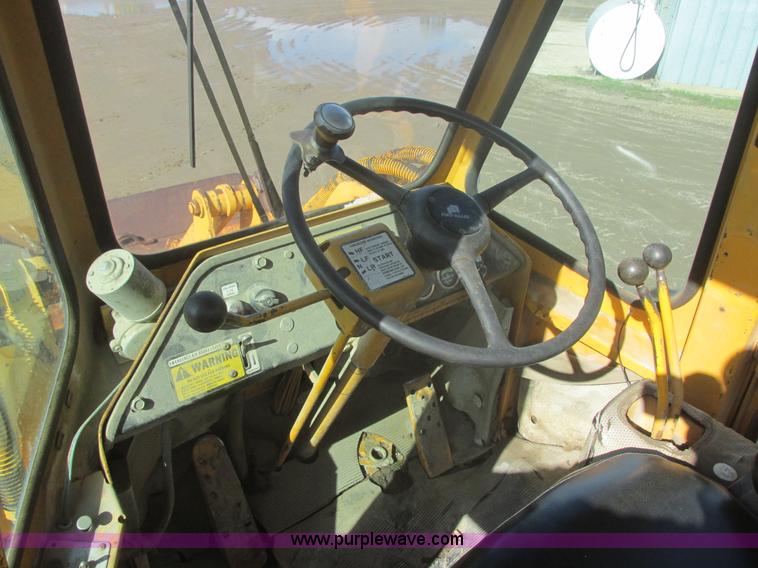 image for item I2702 1979 Fiat-Allis 745C wheel loader
