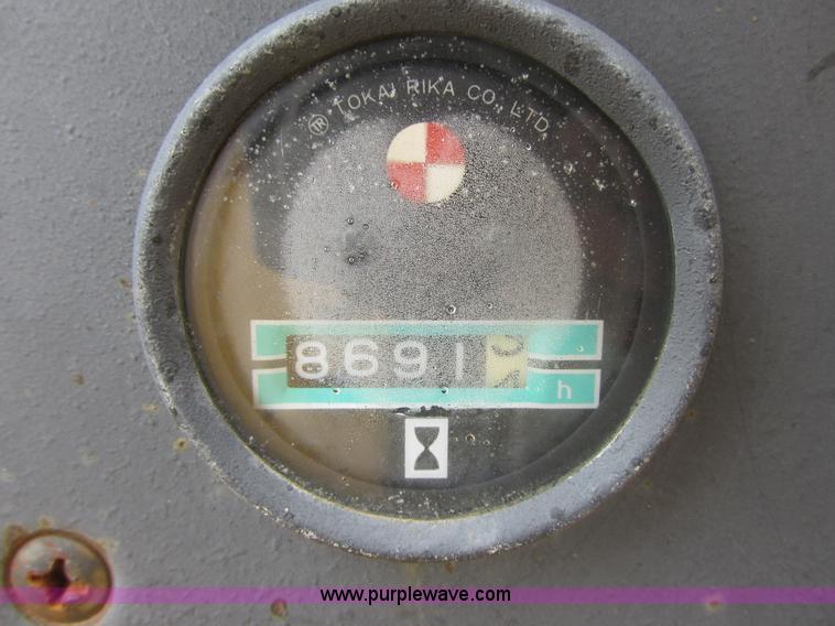 image for item I2703 1984 Komatsu D65P-8LGP dozer