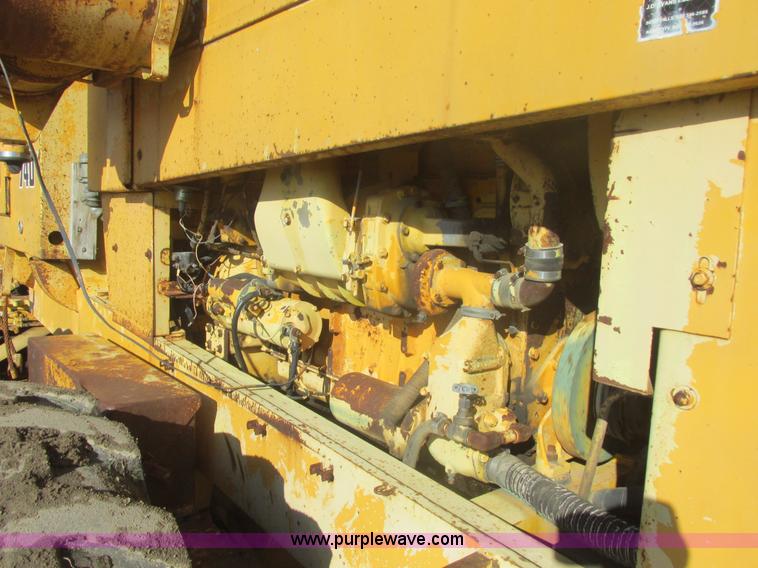 image for item I2704 1984 Champion 740B motor grader