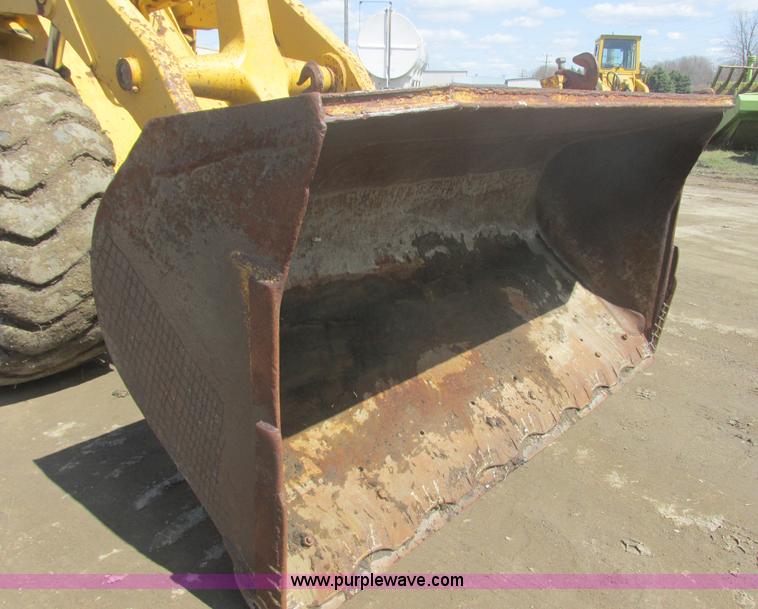 image for item I2705 1979 Hough-International H90E wheel loader