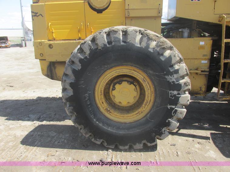 image for item I2705 1979 Hough-International H90E wheel loader