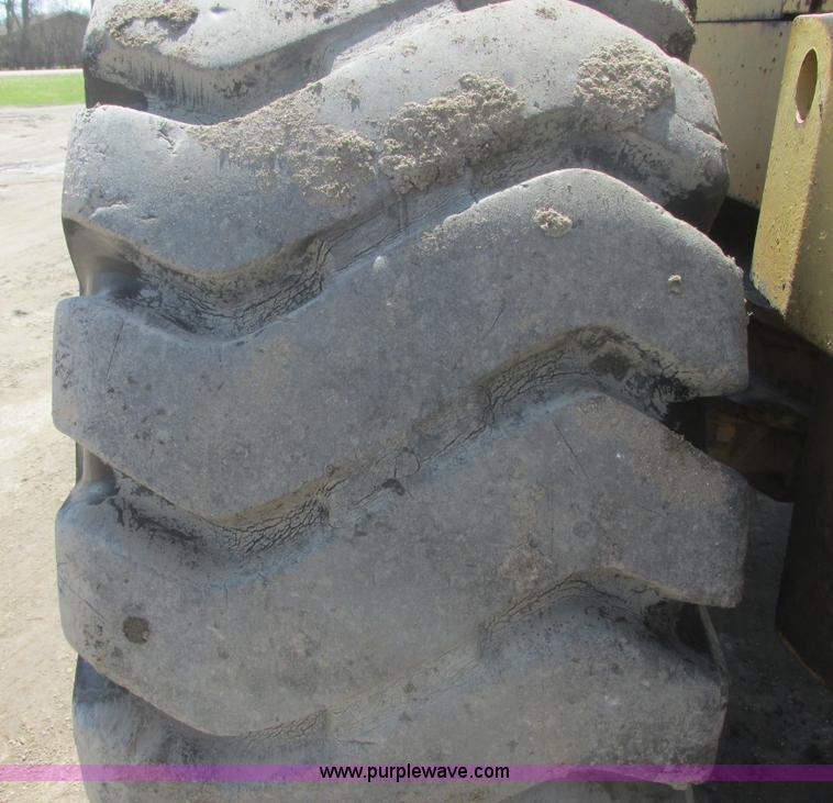 image for item I2705 1979 Hough-International H90E wheel loader