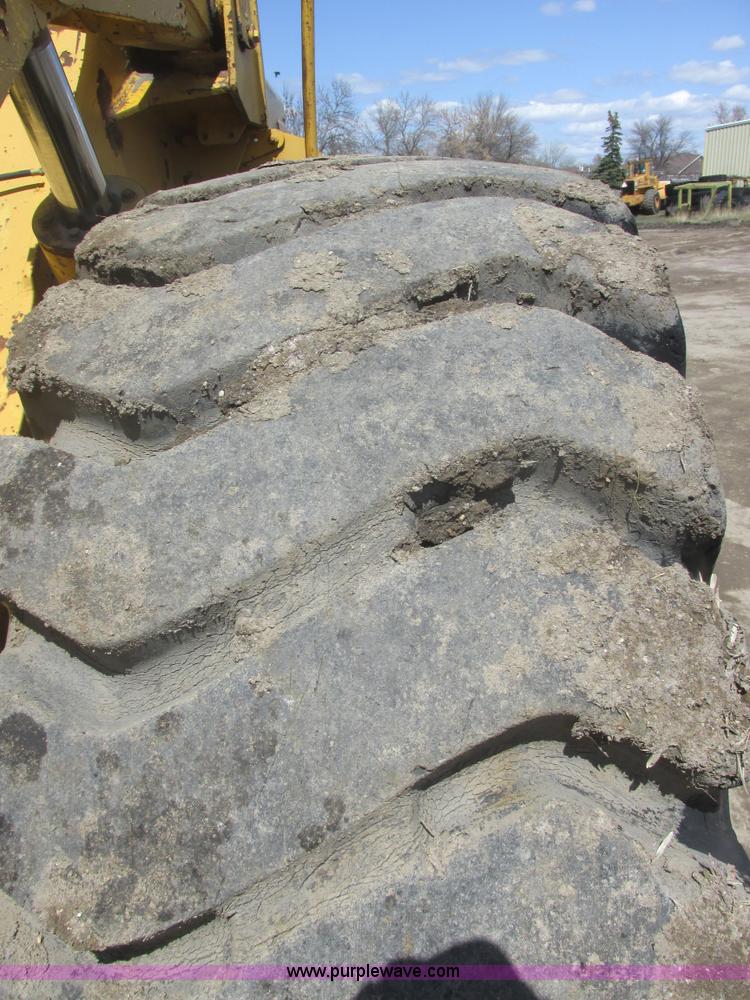 image for item I2705 1979 Hough-International H90E wheel loader