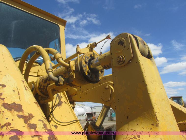 image for item I2705 1979 Hough-International H90E wheel loader
