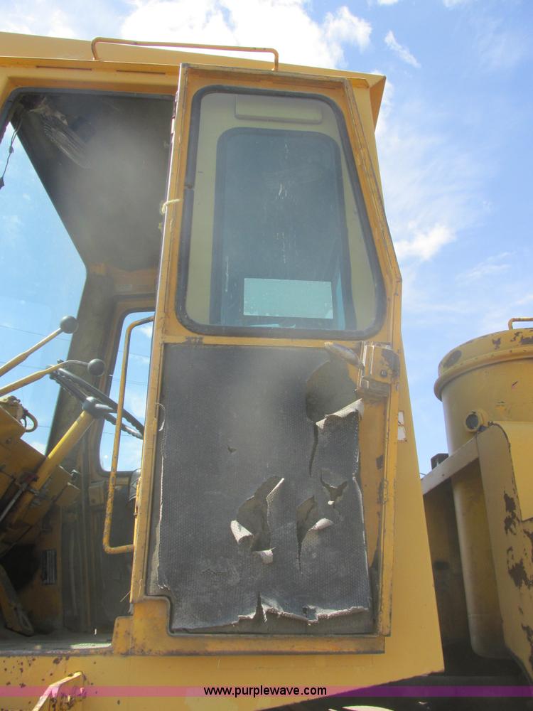 image for item I2705 1979 Hough-International H90E wheel loader