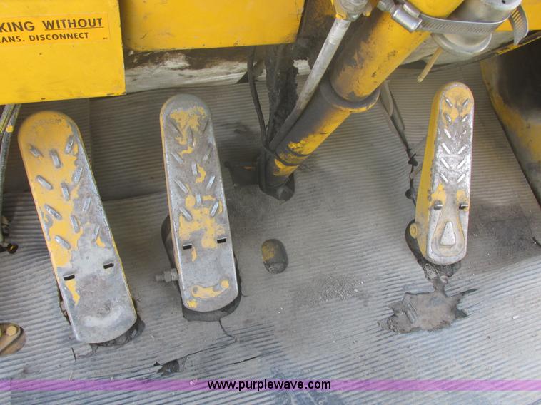 image for item I2705 1979 Hough-International H90E wheel loader