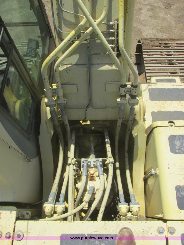 image for item I2706 1994 Komatsu PC200LC-6L excavator