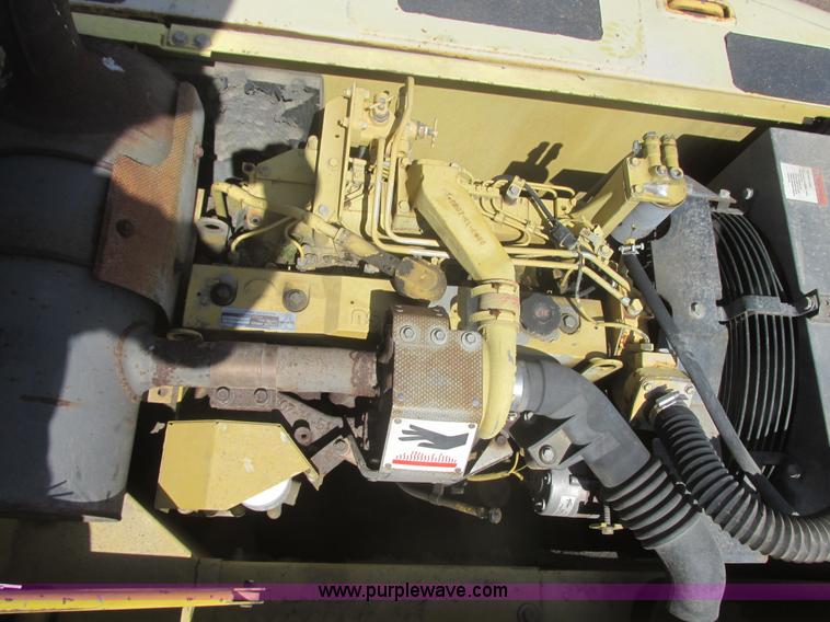 image for item I2706 1994 Komatsu PC200LC-6L excavator