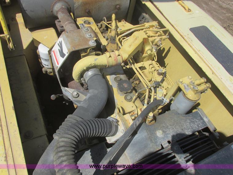 image for item I2706 1994 Komatsu PC200LC-6L excavator