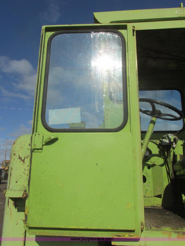 image for item I2707 1968 Terex TS14 scraper