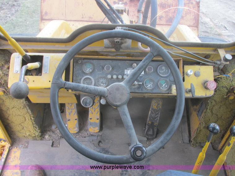 image for item I2708 1979 Hough-International H90 wheel loader