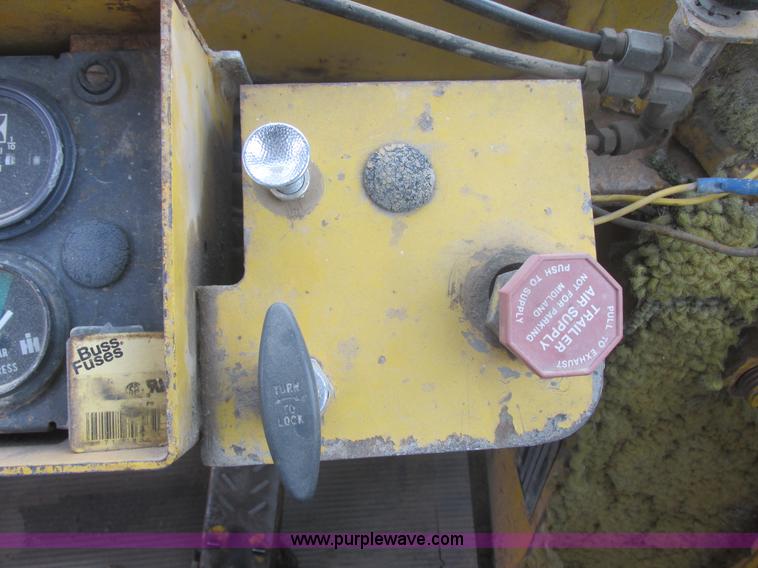 image for item I2708 1979 Hough-International H90 wheel loader