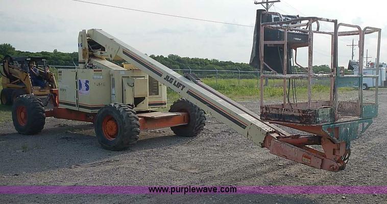 image for item I3618 1990 JLG 60HA boom lift