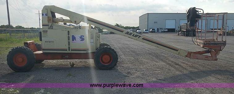 image for item I3618 1990 JLG 60HA boom lift